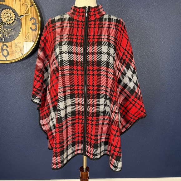 Allison Daley Red and Black Plaid Cape Jacket Plus Size - Picture 1 of 8